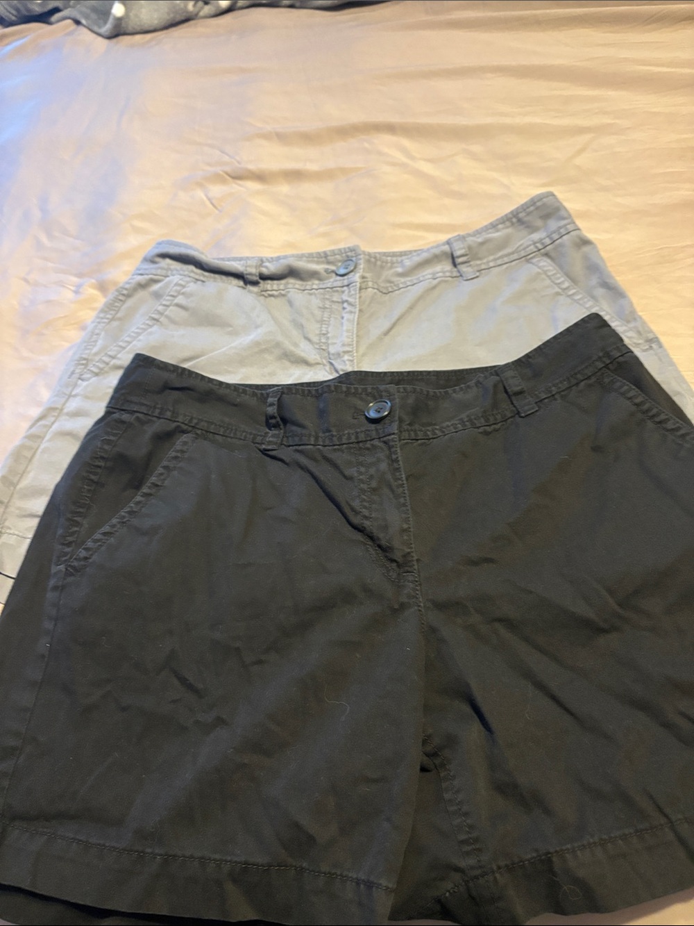 Women’s Casual Chino Shorts - Black & Light Gray